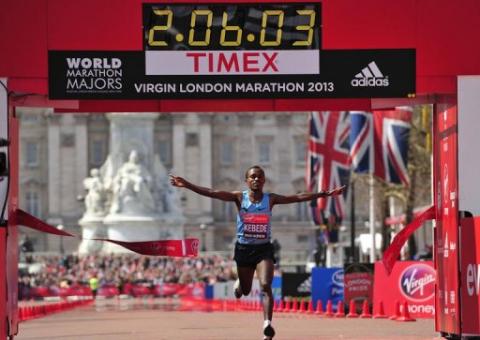 Etíope e queniana vencem maratona de Londres entre grandes medidas de segurança